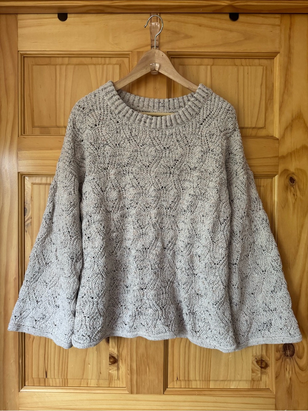 LC Lauren Conrad cable knit flare sleeve sweater in speckled oatmeal size XXL